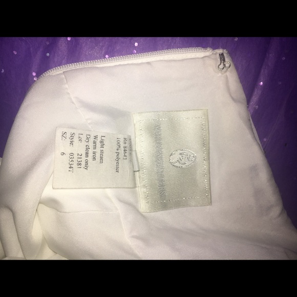 Dress - Picture 3 of 4